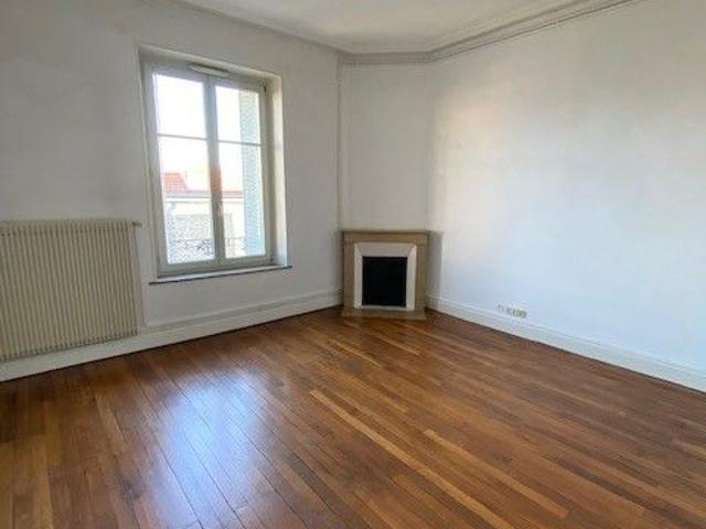 APPARTEMENT 3 pièce s 66m²