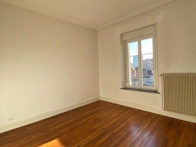 APPARTEMENT 3 pièce s 66m²