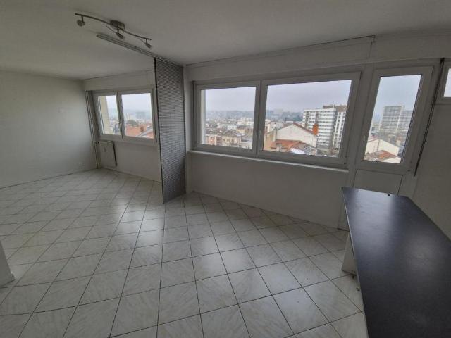 APPARTEMENT 3 pièce s 72m²