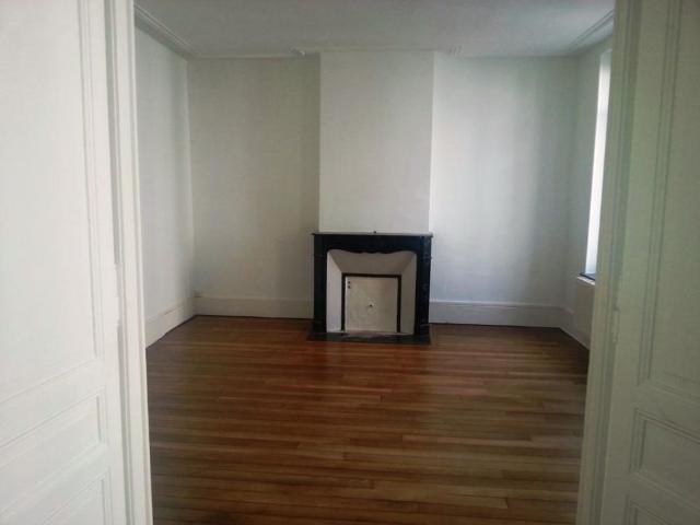APPARTEMENT 3 pièce s 73m²
