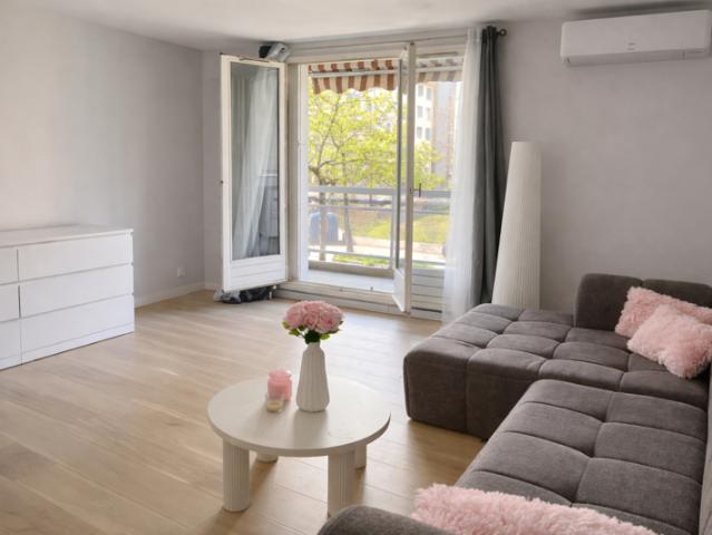 Appartement 3 pièce s 74,35 m2 Villeurbanne Gratte Ciel