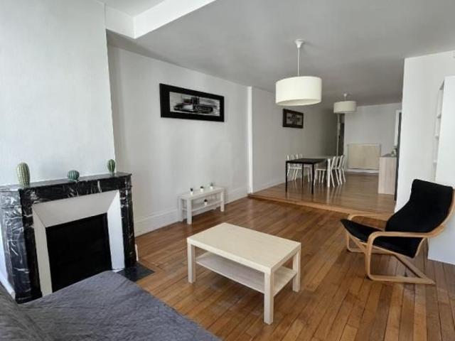 APPARTEMENT 3 pièce s 90m²