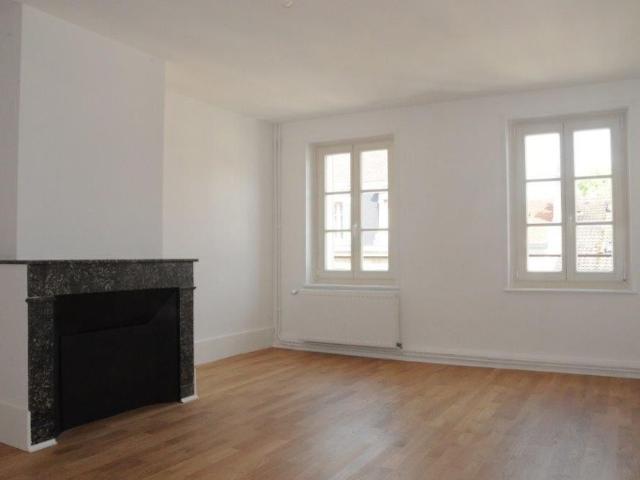 APPARTEMENT 3 pièce s 96m²