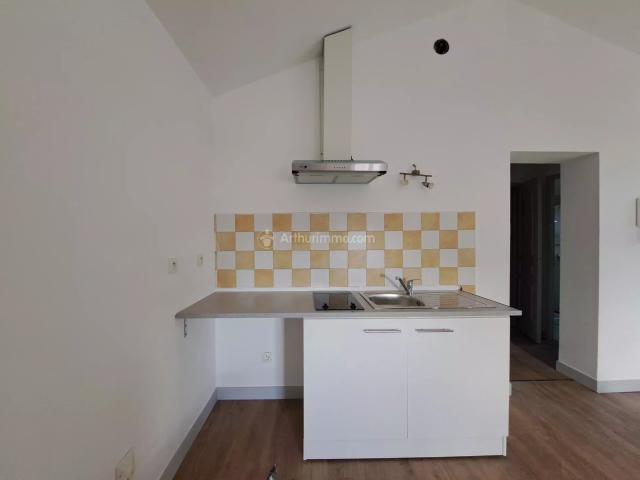 Appartement 3 pièces, 43 m² à louer à Blaye les Mines 81400