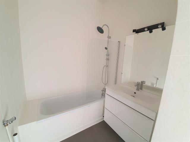 Appartement 3 pièces, 43 m² à louer à Saint Palais 64120