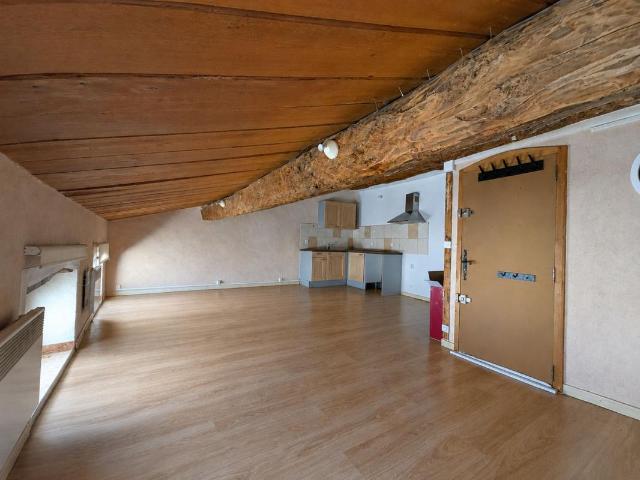 Appartement 3 pièces, 40 m² à louer à Aups 83630