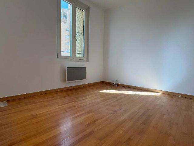 Appartement 3 pièces, 41 m² à louer à Beausoleil 06240