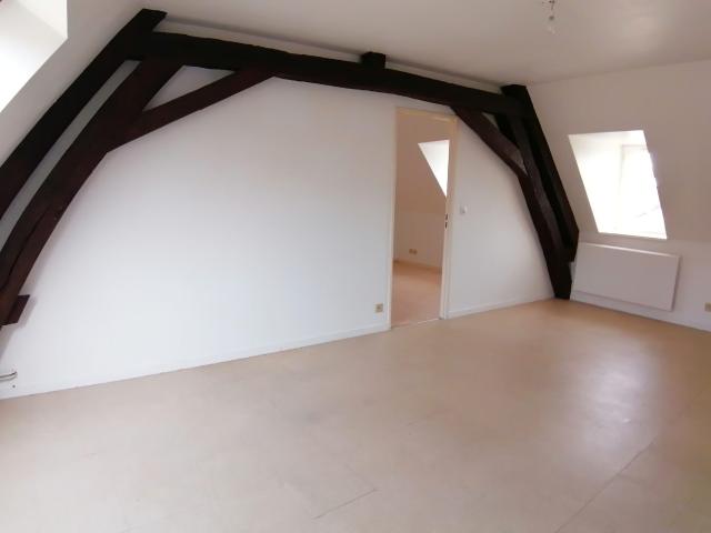 Appartement 3 pièces, 42 m² à louer à La Châtre 36400
