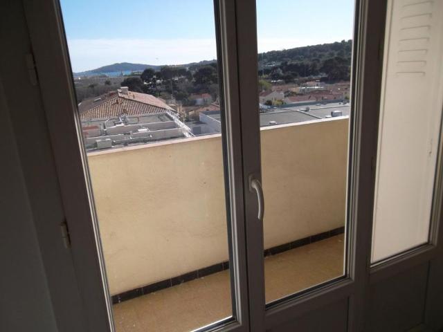 Appartement 3 pièces, 47 m² à louer à Toulon 83000