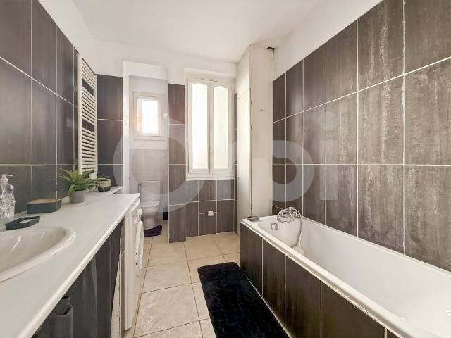 Appartement 3 pièces, 47 m² à louer à Toulon 83200