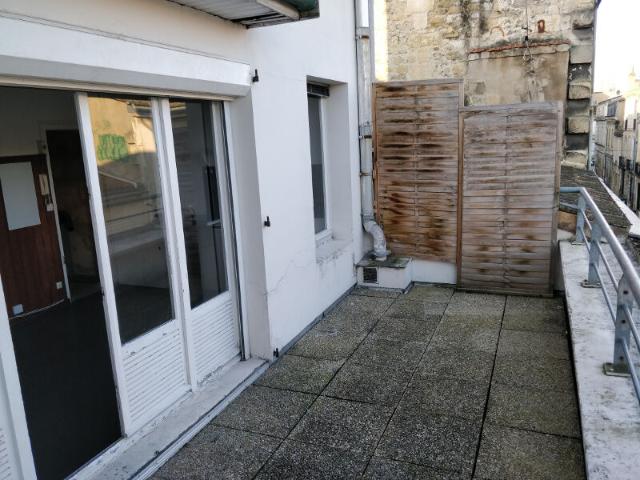 Appartement 3 pièces, 47 m² à louer à Bordeaux 33000