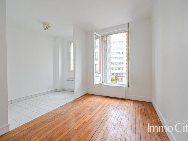 Location 3 PIECES 47 m² ISSY LES MOULINEAUX 3 pièces