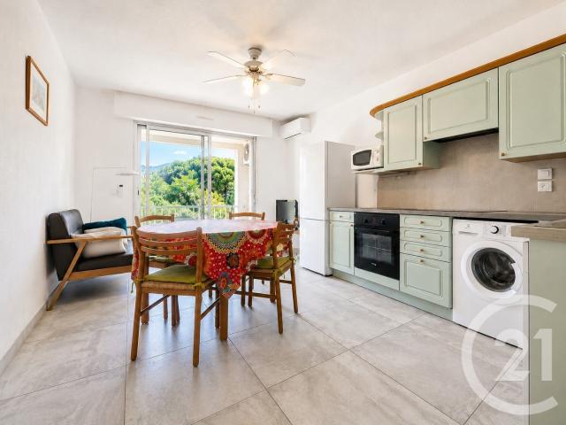 Appartement 3 pièces 44 m²