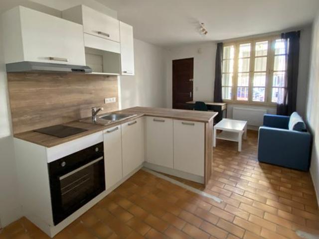 Appartement 3 pièces, 45 m² à louer à Arles 13104