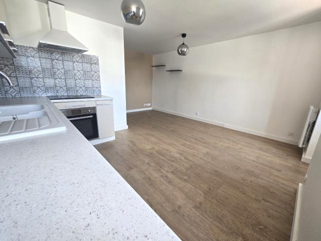 Appartement 3 pièces, 46 m² à louer à Saint Palais 64120