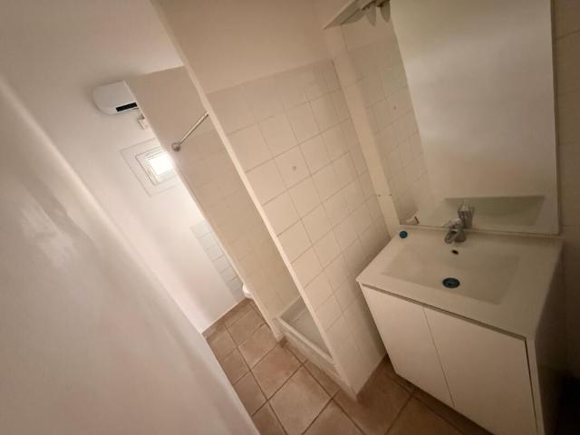 Appartement 3 pièces, 48 m² à louer à Marignane 13700
