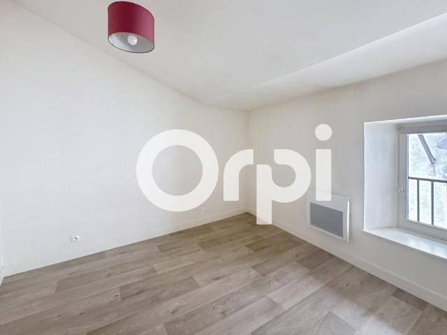 Appartement 3 pièces, 48 m² à louer à Saint Flour 15100