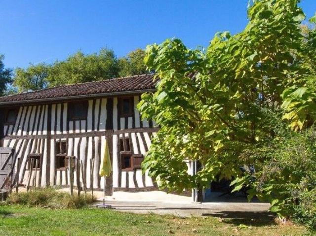 Appartement 3 pièces, 53 m² à louer à Lerm et Musset 33840