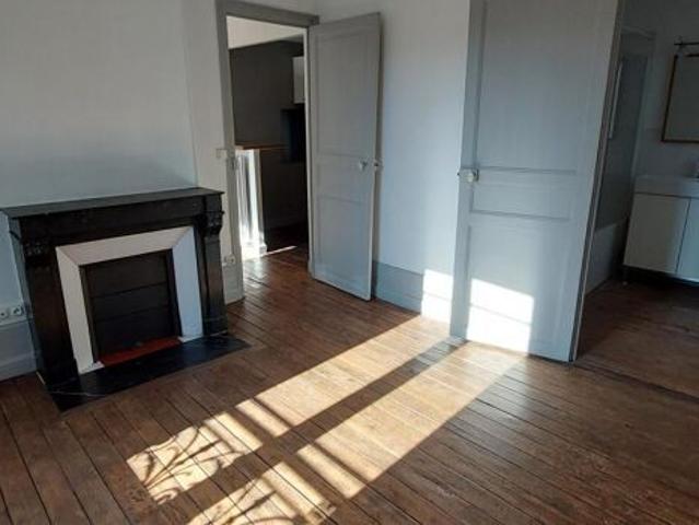 Appartement 3 pièces 53m2 REIMS 725 euros