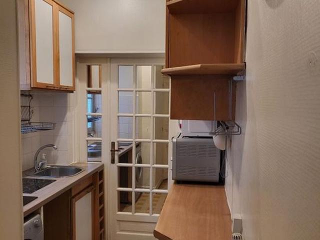 Appartement 3 pièces, 50 m² à louer à Paris 8 75008