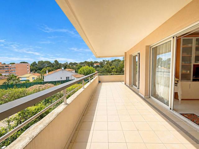 Appartement 3 pièces 52,25 m2 garage et cave
