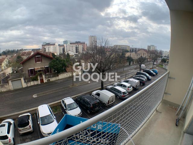 Appartement 3 pièces, 52 m² à louer à Bourg lès Valence 26500