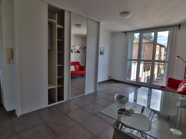 Appartement 3 pièces, 52 m² à louer à Charbonnières les Bains 69260