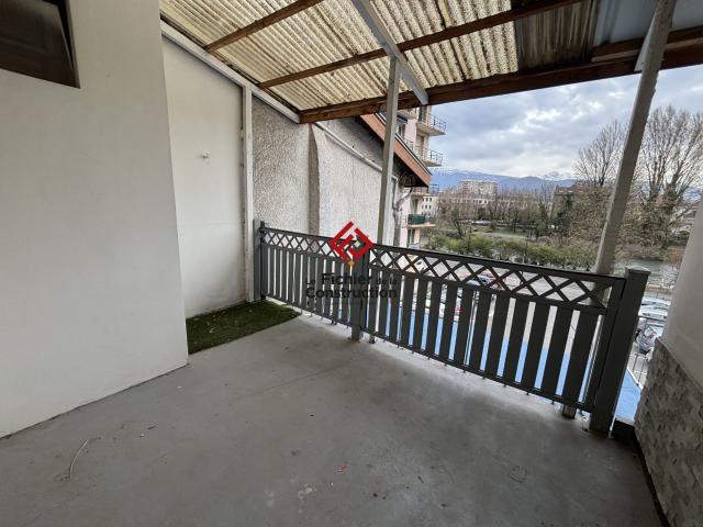 Appartement 3 pièces, 52 m² à louer à La Tronche 38700
