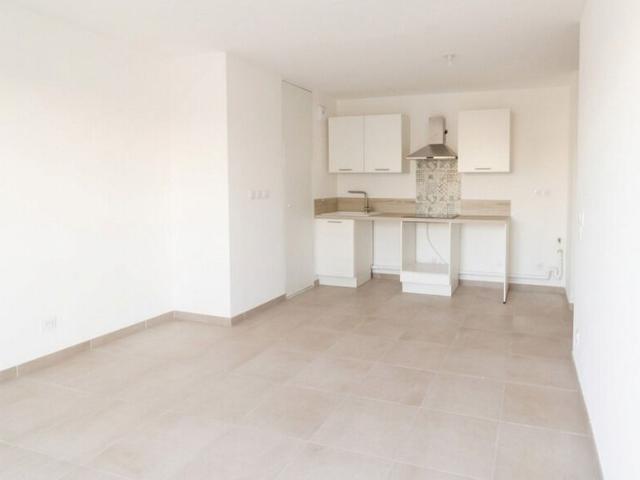 Appartement 3 pièces, 52 m² à louer à Marseille 10 13010