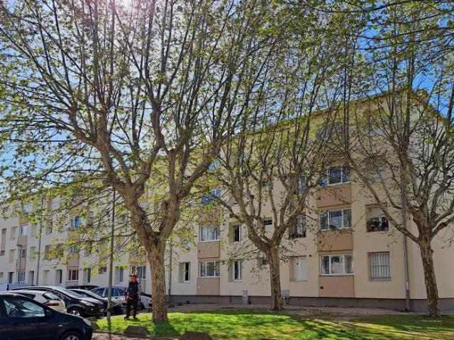 Appartement 3 pièces, 52 m² à louer à Orange 84100