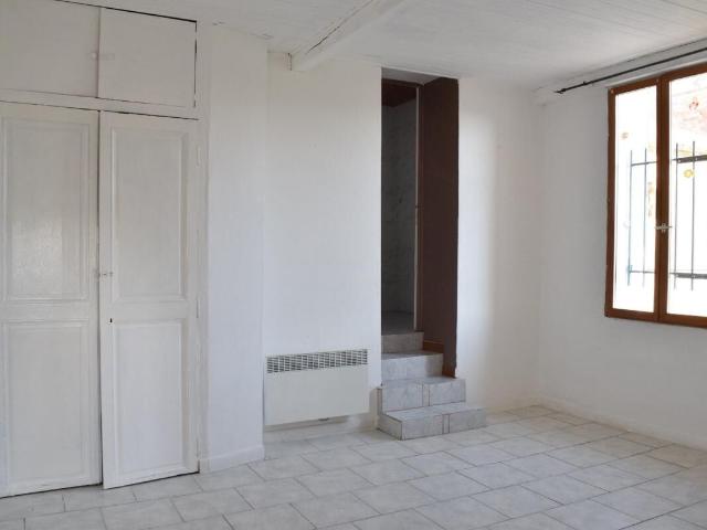 Appartement 3 pièces, 57 m² à louer à Vinassan 11110
