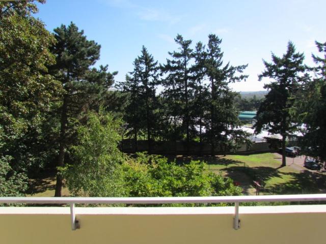 Appartement 3 pièces, 57 m² à louer à Garches 92380