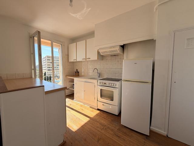 Appartement 3 pièces, 57 m² à louer à Marseille 10 13010