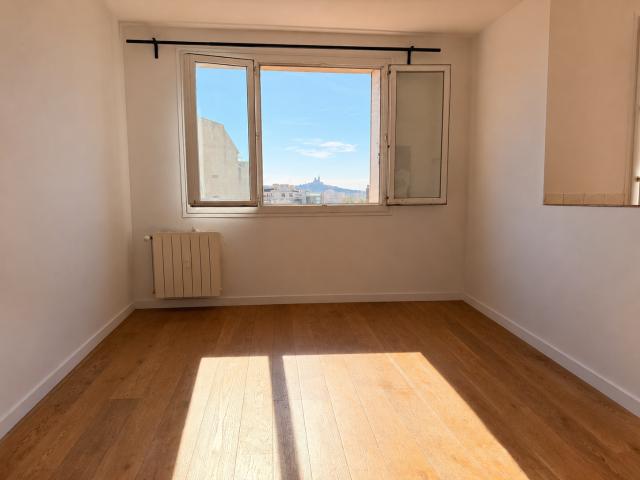 Appartement 3 pièces, 57 m² à louer à Marseille 10 13010