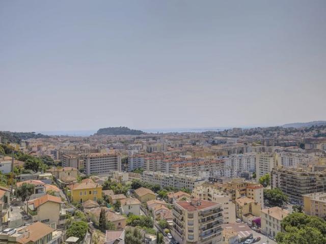 Appartement 3 pièces 54m2 Mont Boron