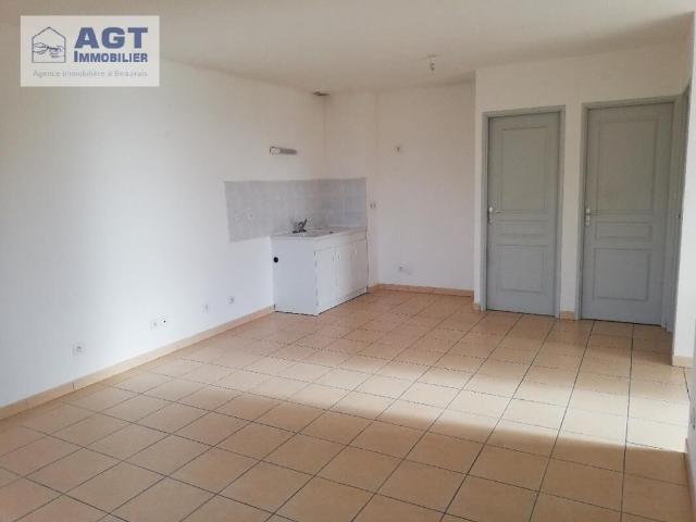 Appartement 3 pièces, 55 m² à louer à Crèvecœur le Grand 60360