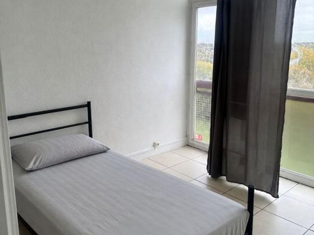 Appartement 3 pièces, 55 m² à louer à Évry Courcouronnes 91000