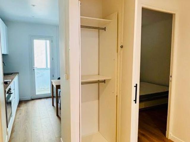 Appartement 3 pièces, 55 m² à louer à Marseille 2 13002