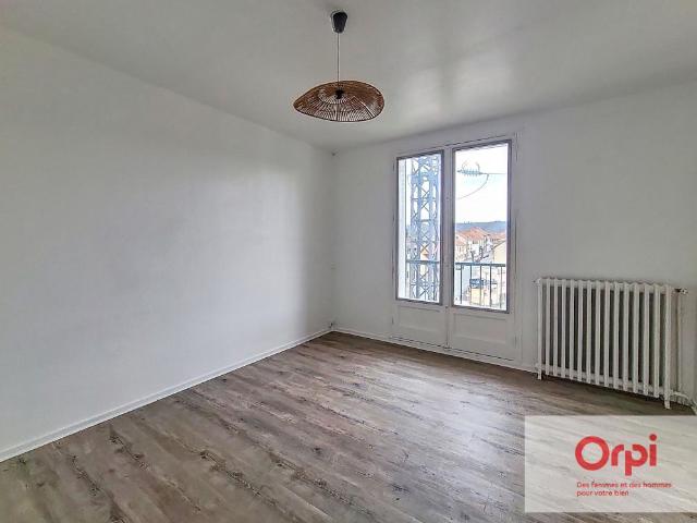 Appartement 3 pièces, 55 m² à louer à Montluçon 03100