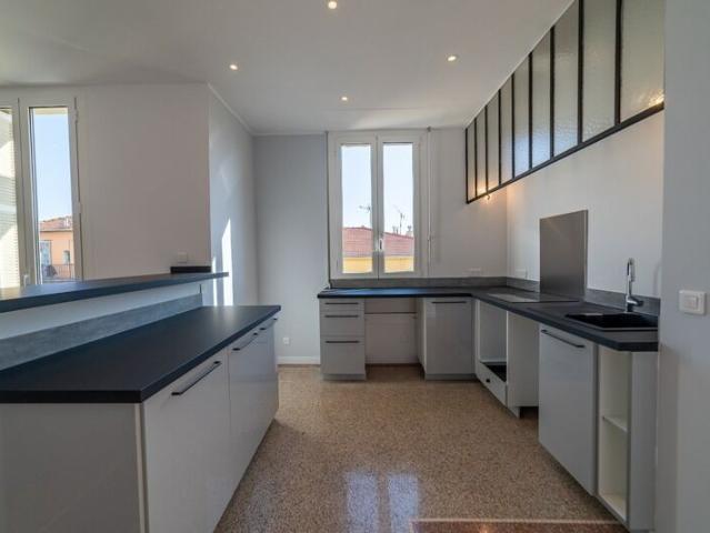Appartement 3 pièces, 55 m² à louer à Nice 06300