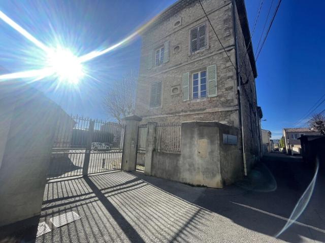 Appartement 3 pièces, 55 m² à louer à Pont Saint Esprit 30130