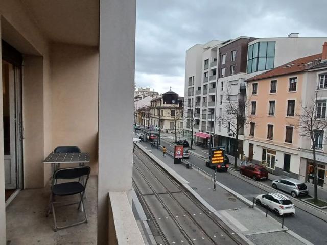 Appartement 3 pièces, 56 m² à louer à Lyon 7 69007