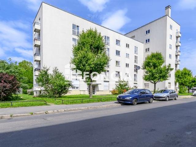 Appartement 3 pièces 56m2 rue racine bobigny