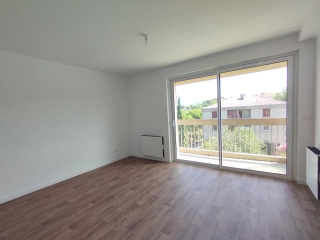 Appartement 3 pièces, 58 m² à louer à Aubagne 13400