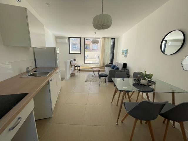 Appartement 3 pièces, 58 m² à louer à Marseille 1 13001