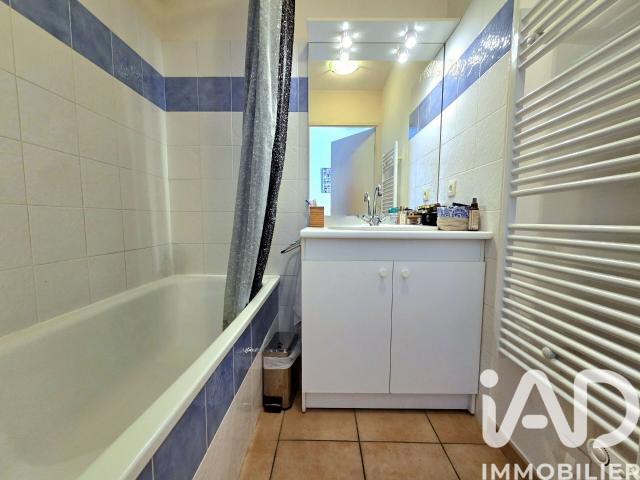 Appartement 3 pièces, 58 m² à louer à Nîmes 30000