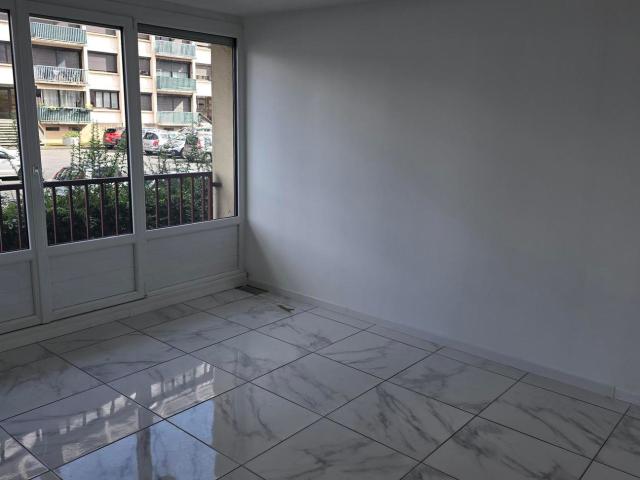 Appartement 3 pièces, 59 m² à louer à Échirolles 38130