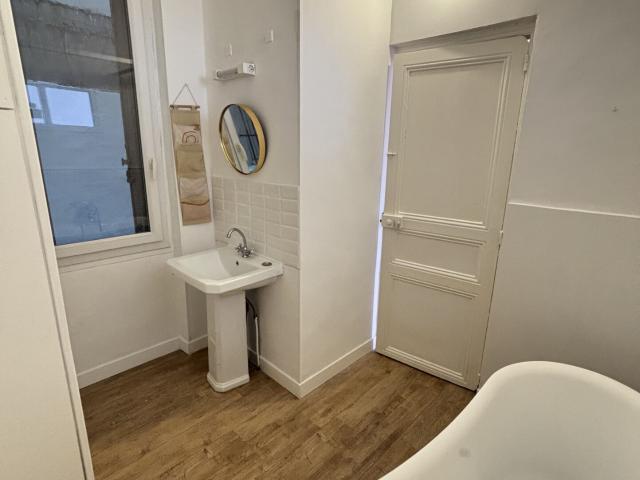 Appartement 3 pièces, 59 m² à louer à Marseille 8 13008