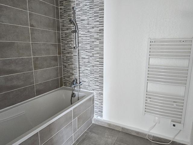 Appartement 3 pièces, 59 m² à louer à Nîmes 30000