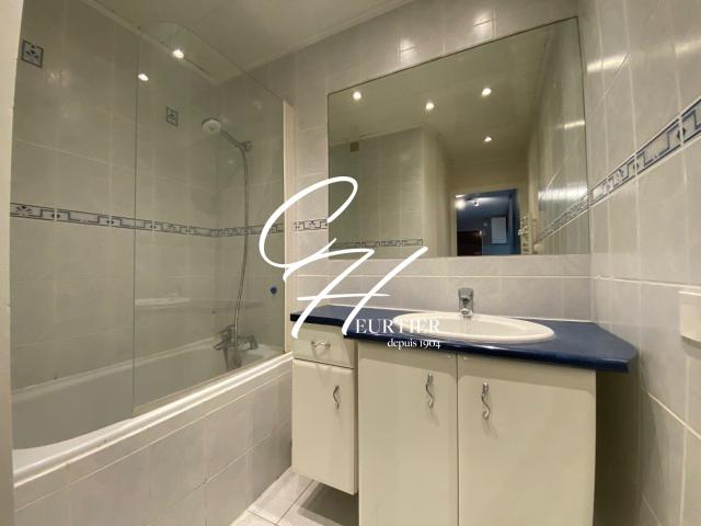 Appartement 3 pièces, 59 m² à louer à Seyssins 38180